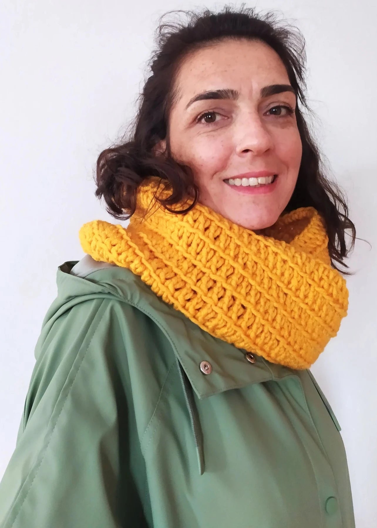 Crochet Scarf, Handmade Snood, Christmas Gift, Warm Winter Crochet Shawl, Unisex Crochet, Handmade Winter Clothing Scarf