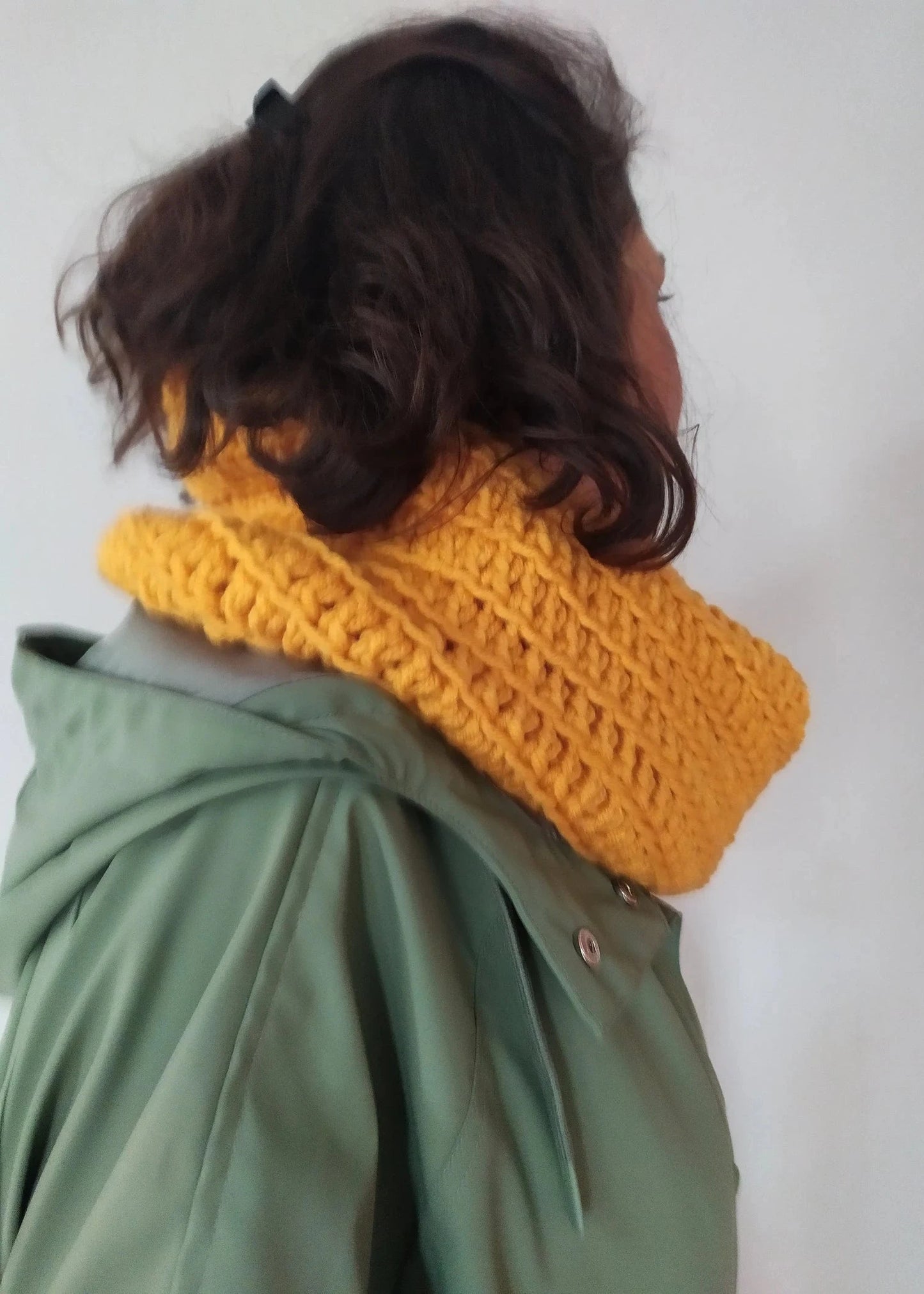 Crochet Scarf, Handmade Snood, Christmas Gift, Warm Winter Crochet Shawl, Unisex Crochet, Handmade Winter Clothing Scarf