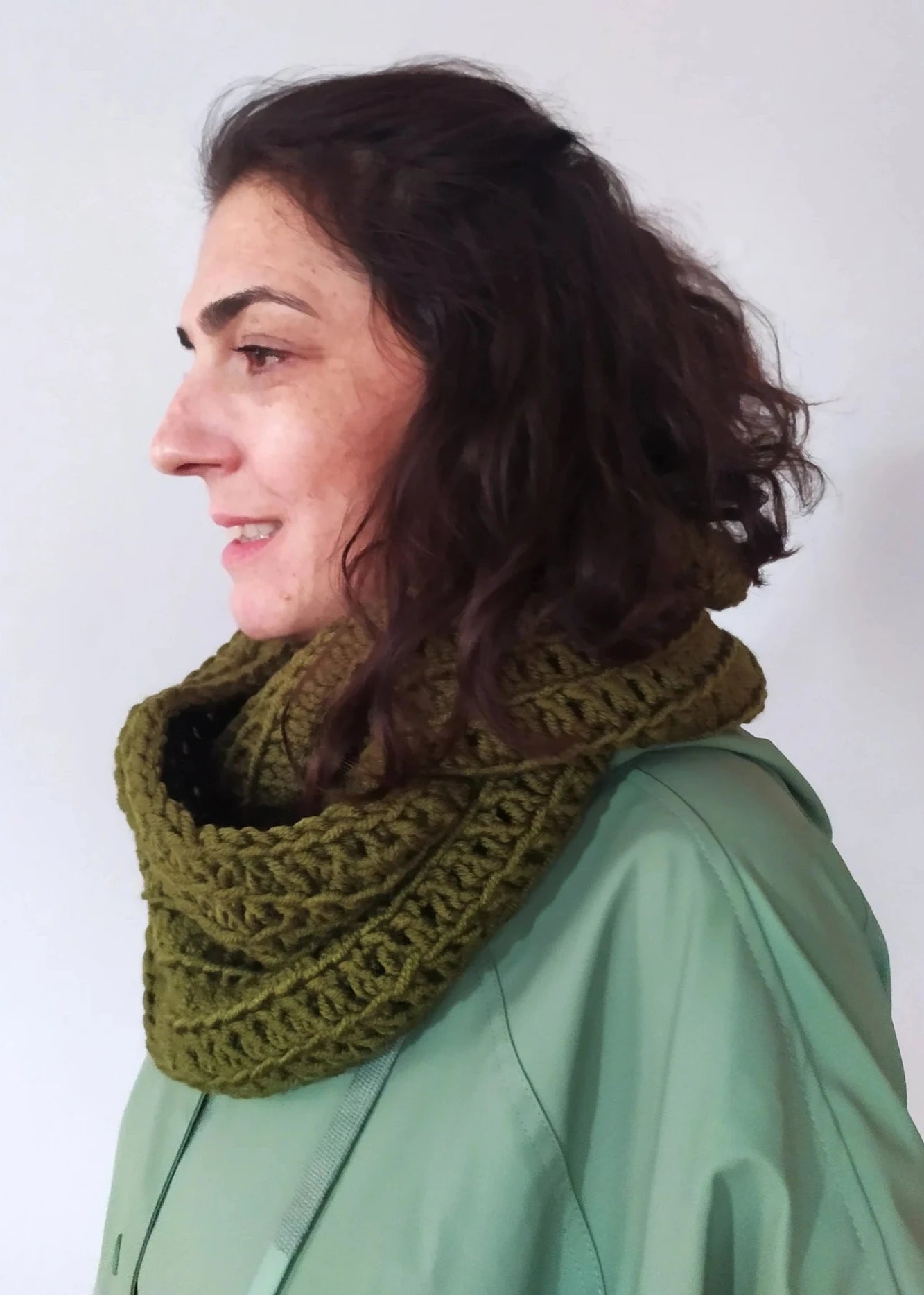 Crochet Scarf, Handmade Snood, Christmas Gift, Warm Winter Crochet Shawl, Unisex Crochet, Handmade Winter Clothing Scarf